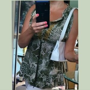 NWT Calvin Klein Ladie's Top ❤️